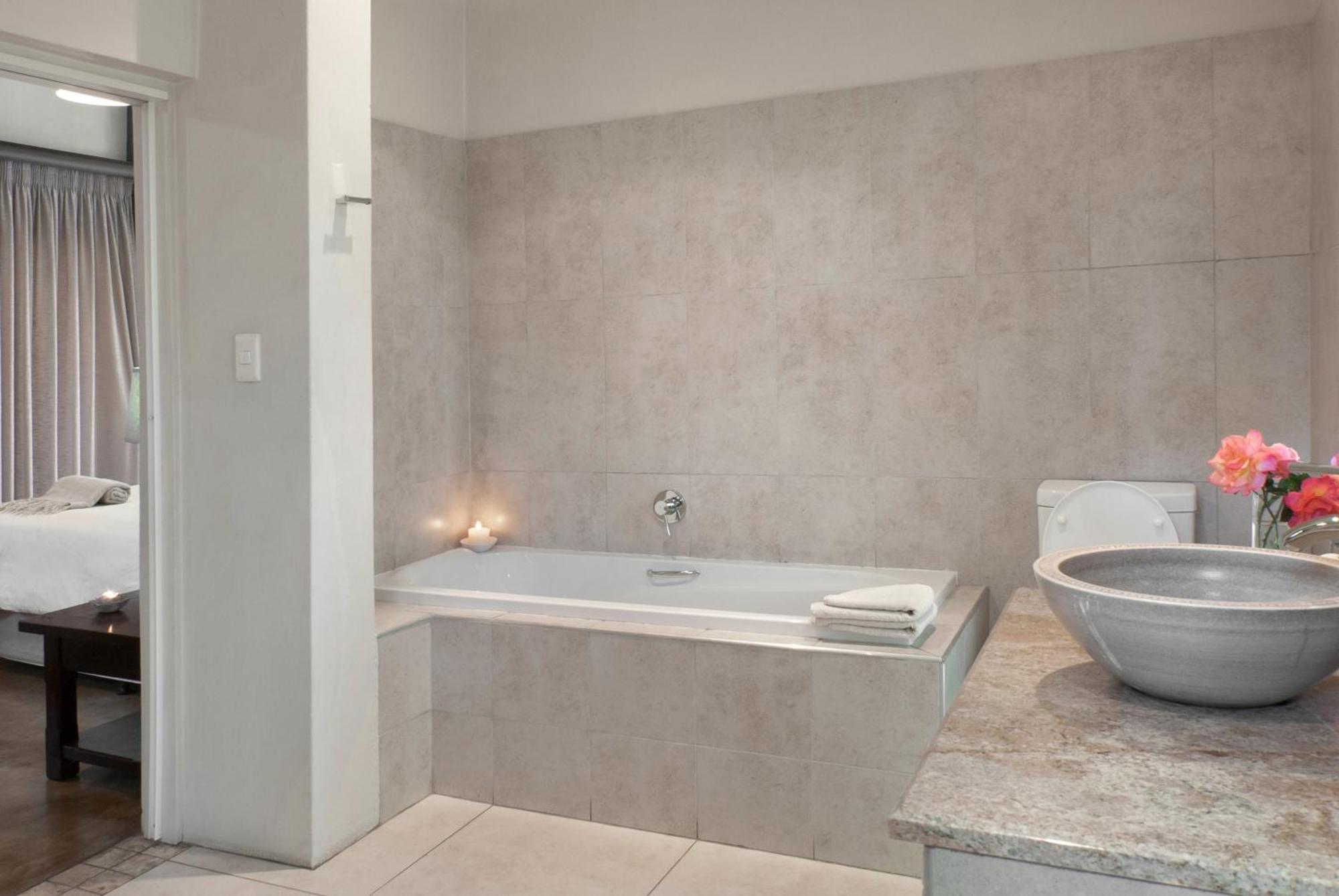 Champagne Valley Ama Casa Cottages מראה חיצוני תמונה