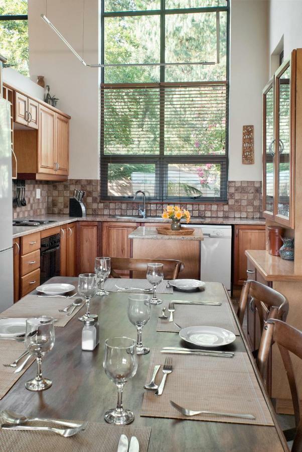 Champagne Valley Ama Casa Cottages מראה חיצוני תמונה